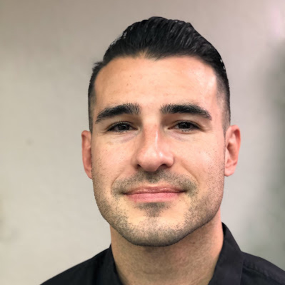 Meet your Posher, Corey